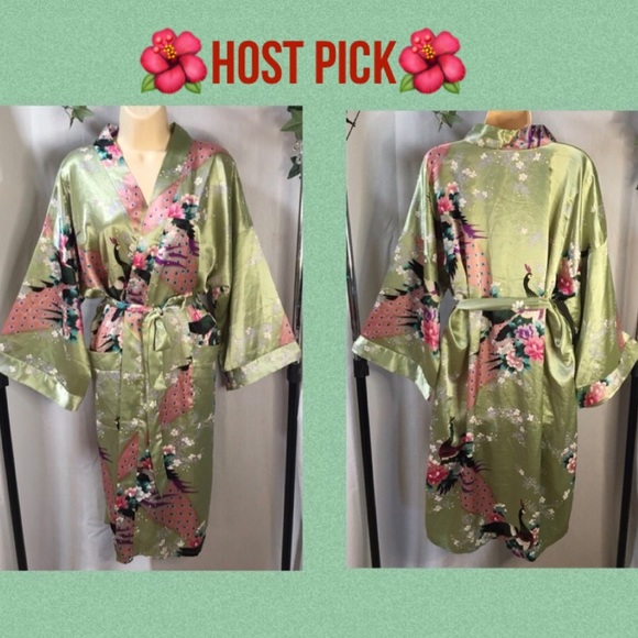 Asian nk Other - 100% silk robe kimono in pistachio  with a floral/peacock print.